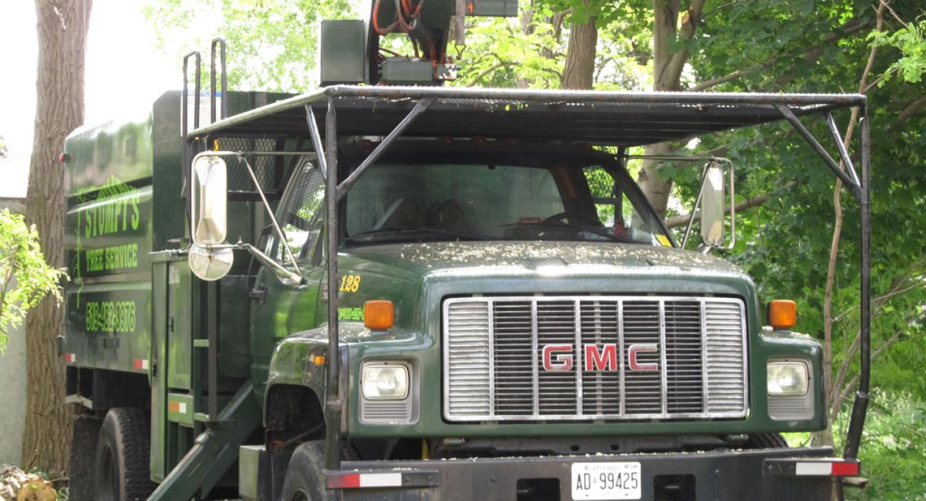 bucket truck